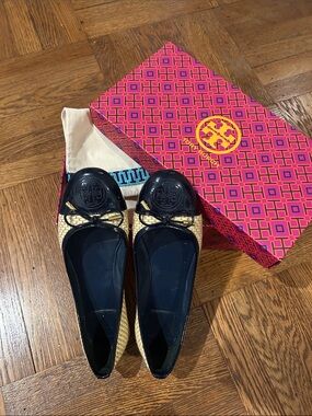 Tory Burch Navy Leather Cap-Toe Raffia Ballet Flats